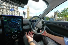 Robotaxis se estrenan en concurridas calles de Londres mientras Europa evalúa más autos autónomos
