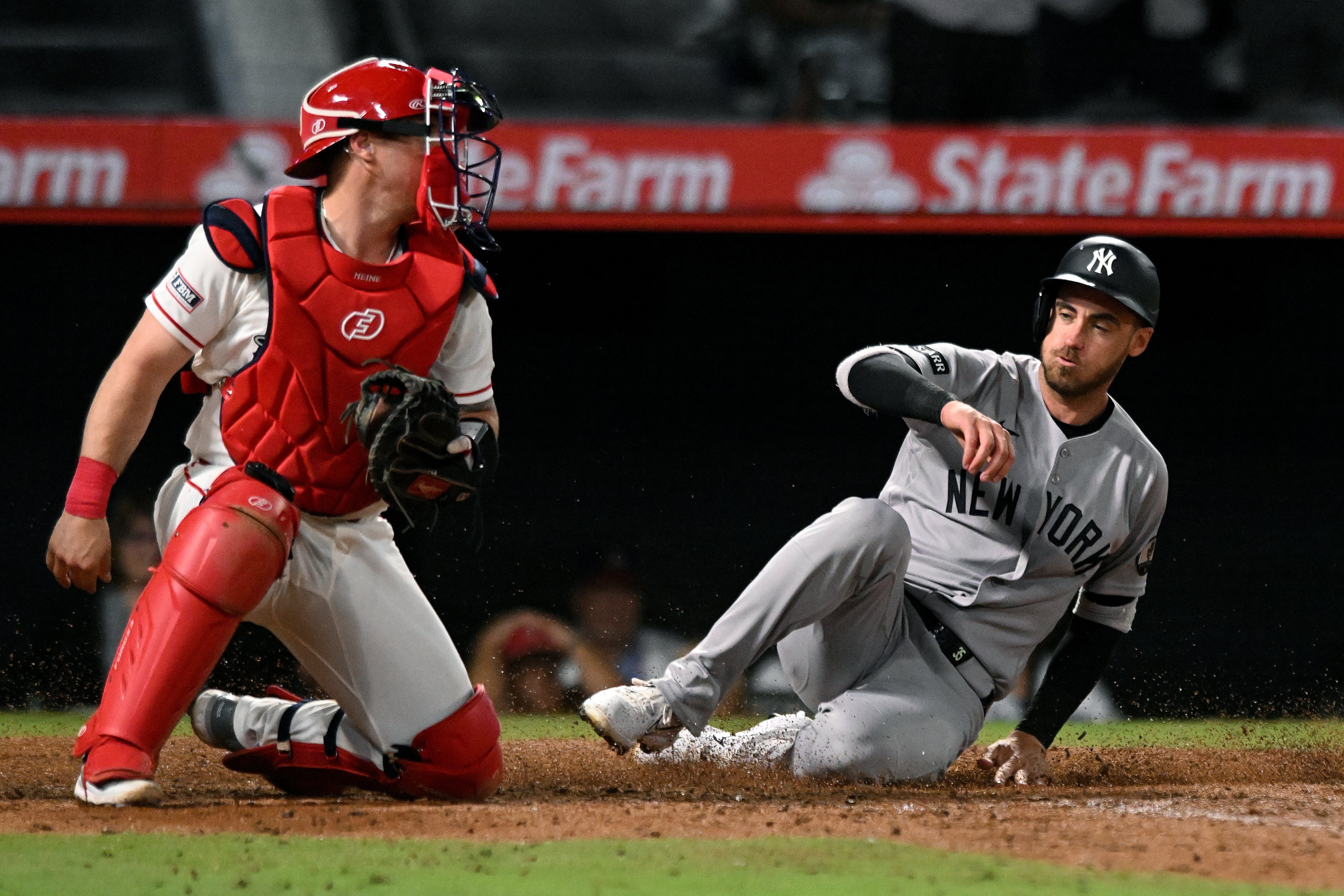 YANKEES-ANGELINOS