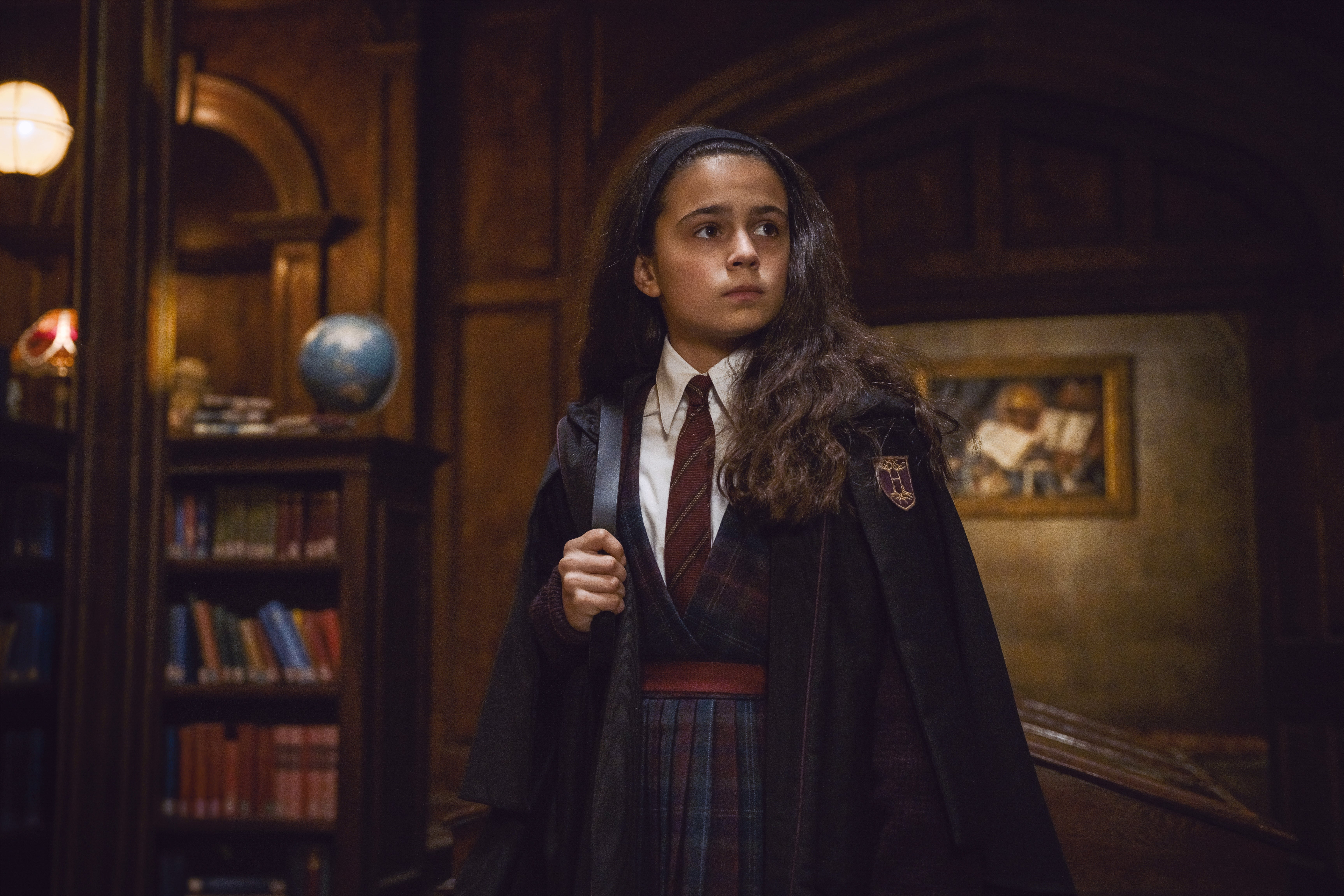 Arabella Stanton en el papel de Hermione Granger en la primera temporada de la serie de HBO