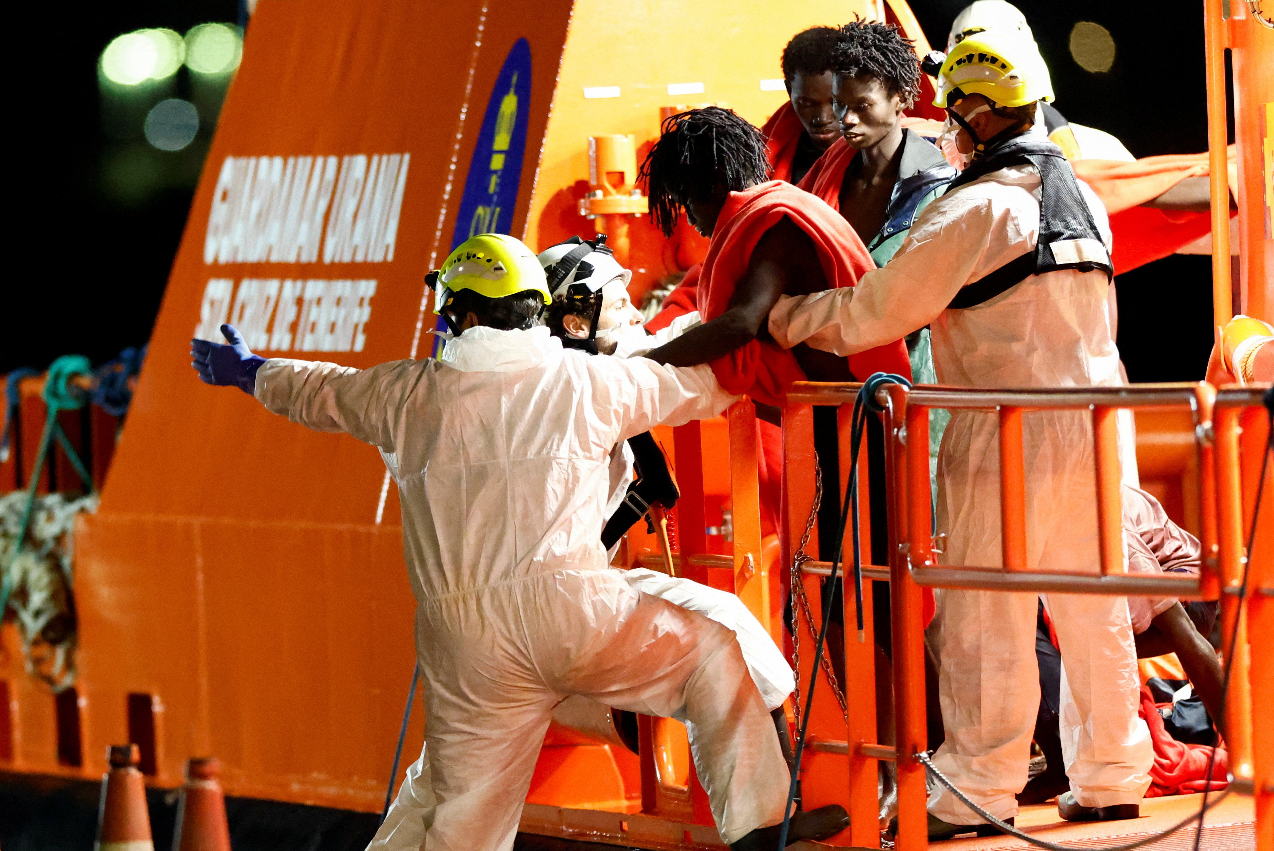 Un bebé figura entre las 80 personas que habrían muerto en un barco en Canarias