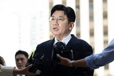 Policía surcoreana busca imputar al magnate del K-pop detrás de BTS