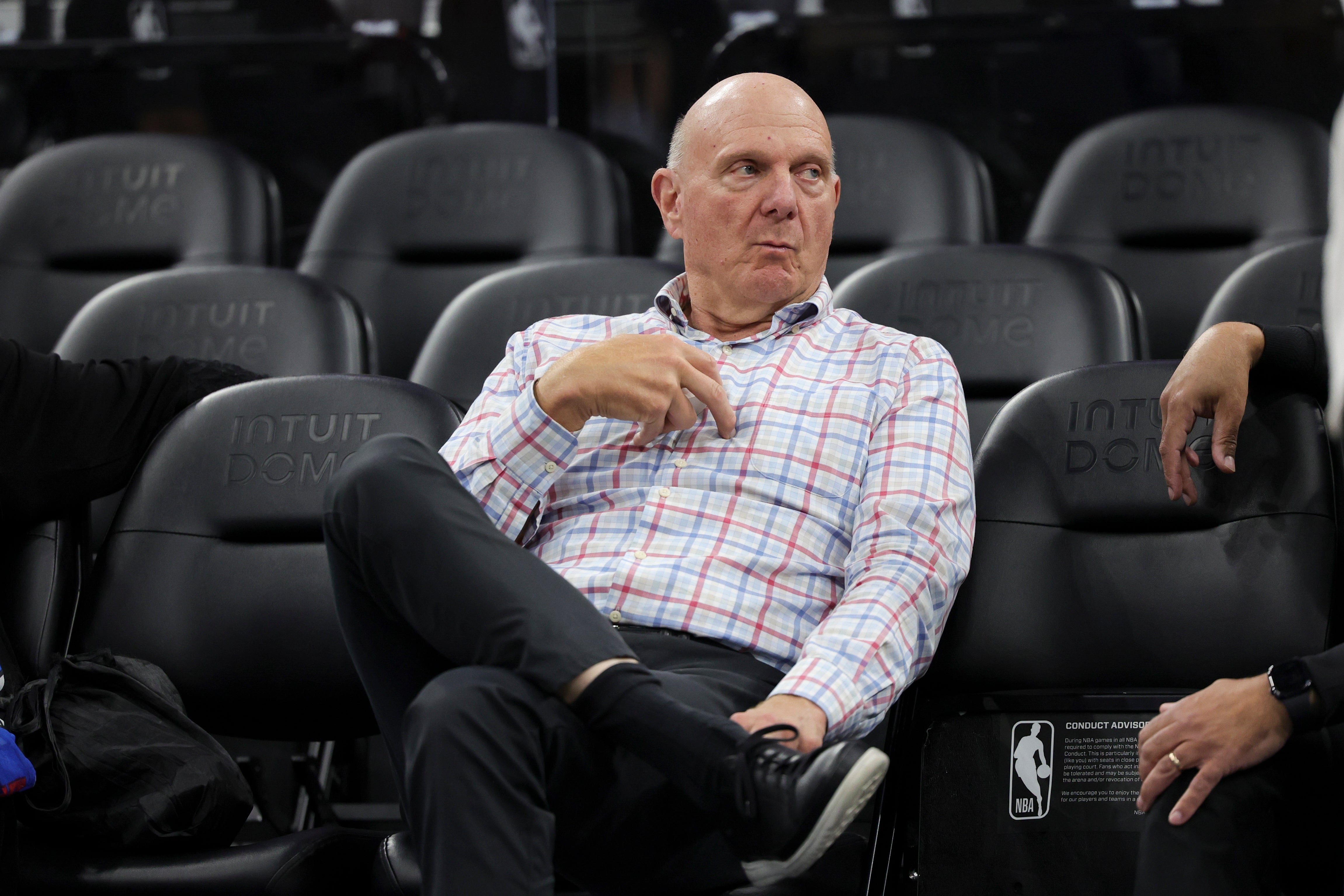 CLIPPERS-RAPTORS-LEONARD
