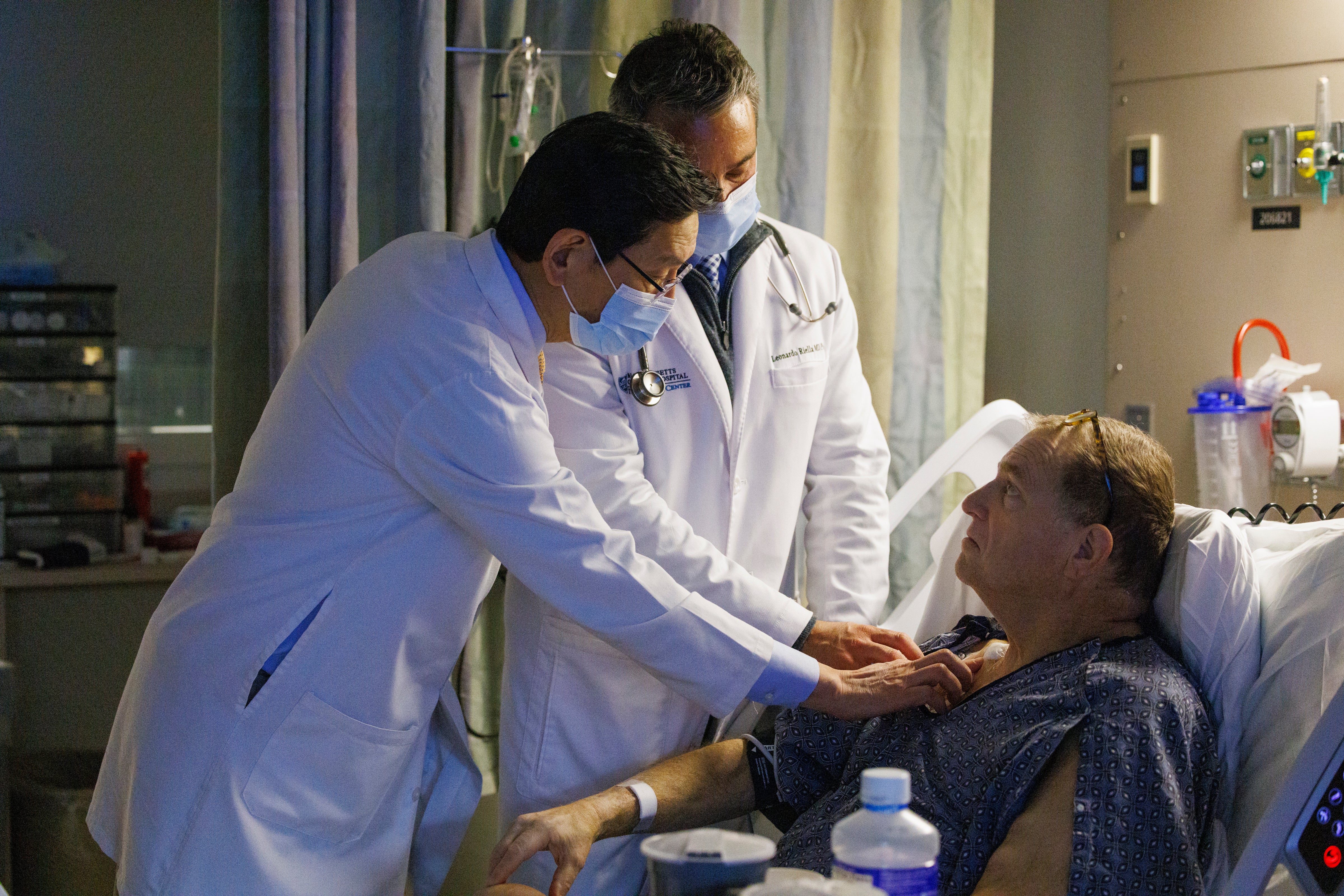Los equipos médicos afirmaron que este hito suponía la supervivencia más prolongada sin diálisis registrada tras un trasplante de riñón de cerdo en un paciente vivo