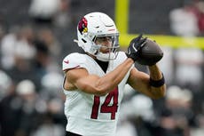 Receptor de Cardinals Michael Wilson firma extensión de 3 años y 75 millones, dice fuente a la AP