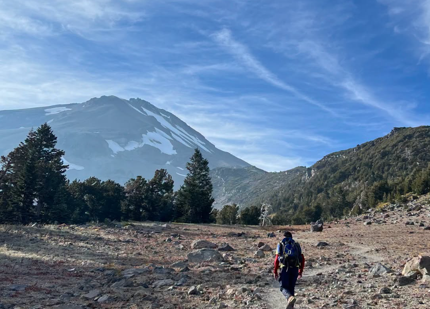 La oficina del sheriff advierte que los excursionistas que ascienden al monte Shasta deben dar media vuelta si no han alcanzado la cima antes del mediodía