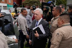 Expresidente colombiano Álvaro Uribe rinde indagatoria por masacres: "No he sido asesino"
