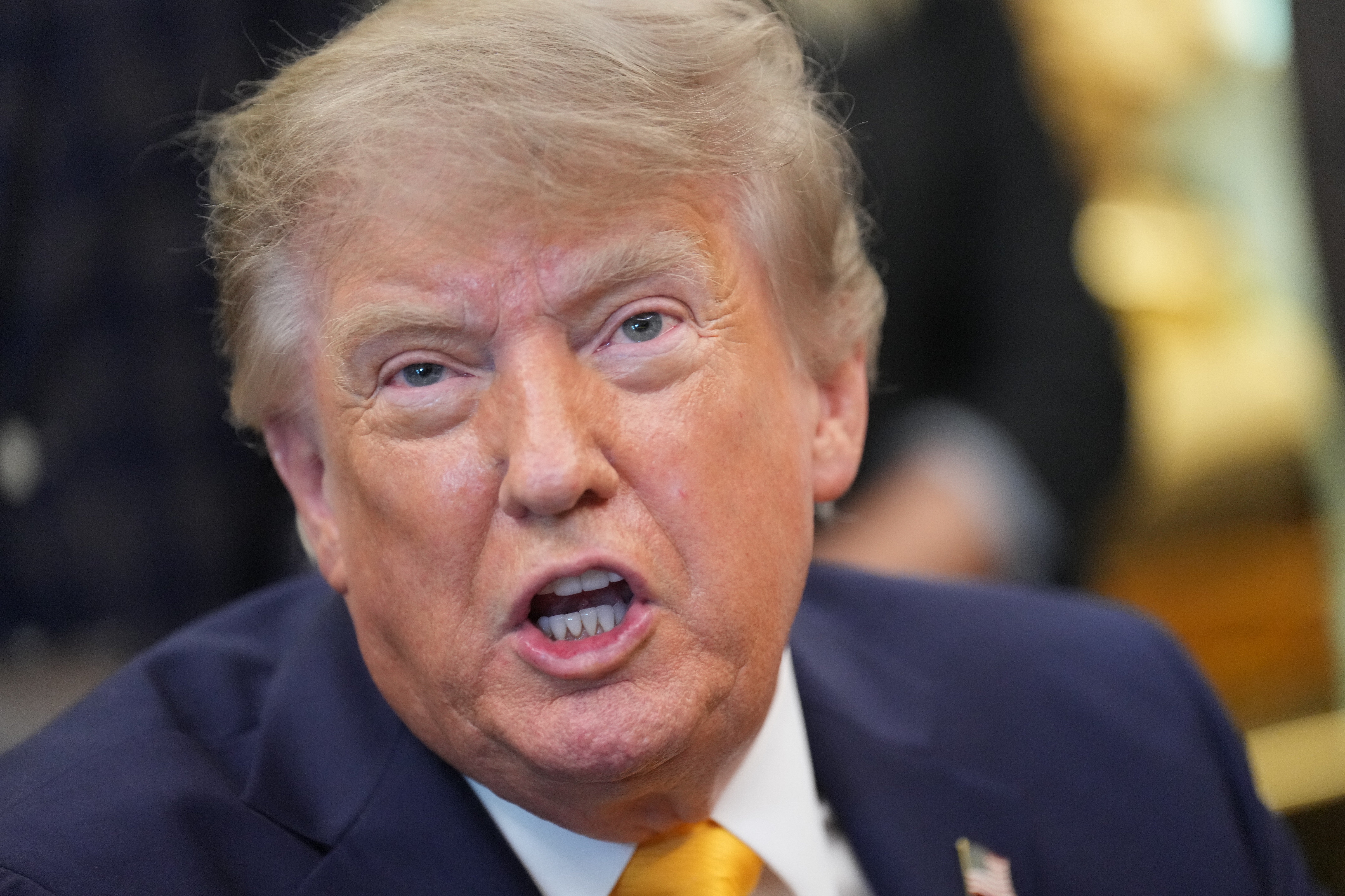 Trump llama al conflicto con Irán "poca cosa" y coincide con Vance en que no es una "guerra"