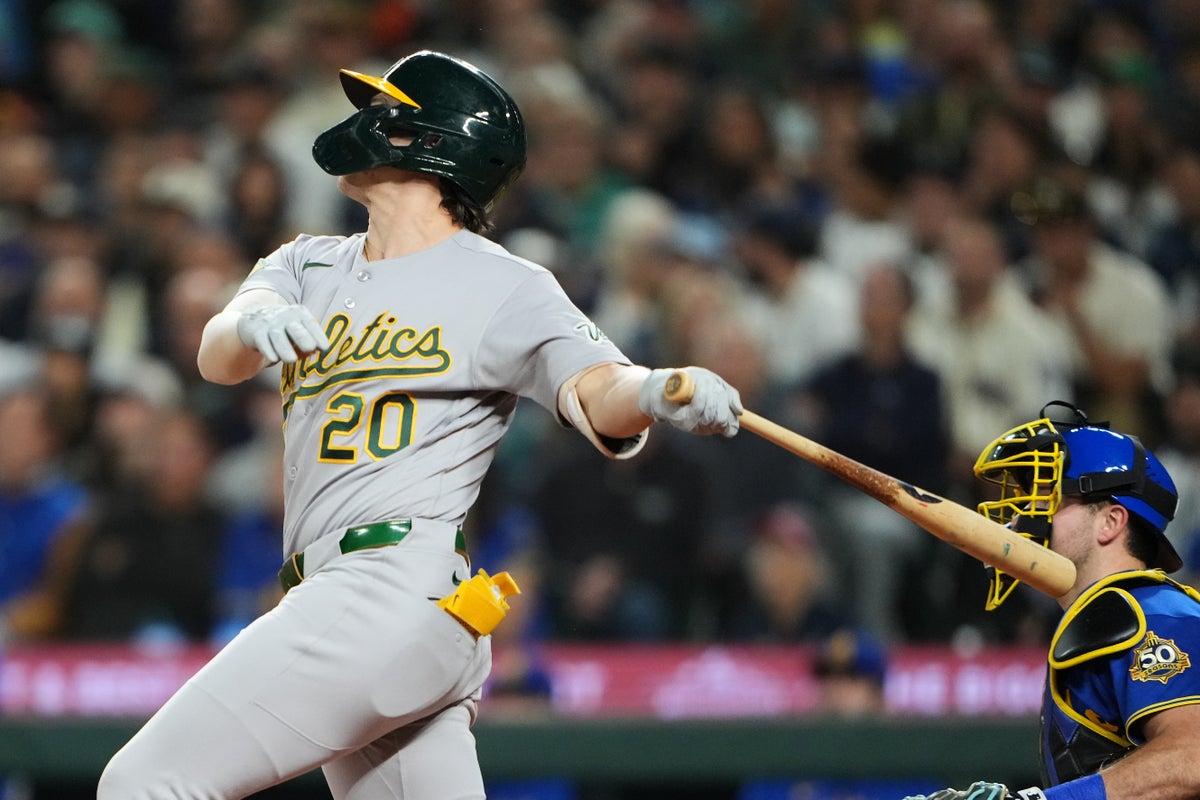 Athletics Hit 4 Home Runs in 3rd Inning to Beat Mariners 7-6
