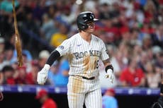 Rockies se valen de 6 carreras en el 5to inning para vencer 10-7 a Cardenales