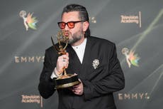 Los Emmy podrían dar muchos premios a 'The Pitt', 'Hacks' y 'Pluribus', Bad Bunny ya es ganador