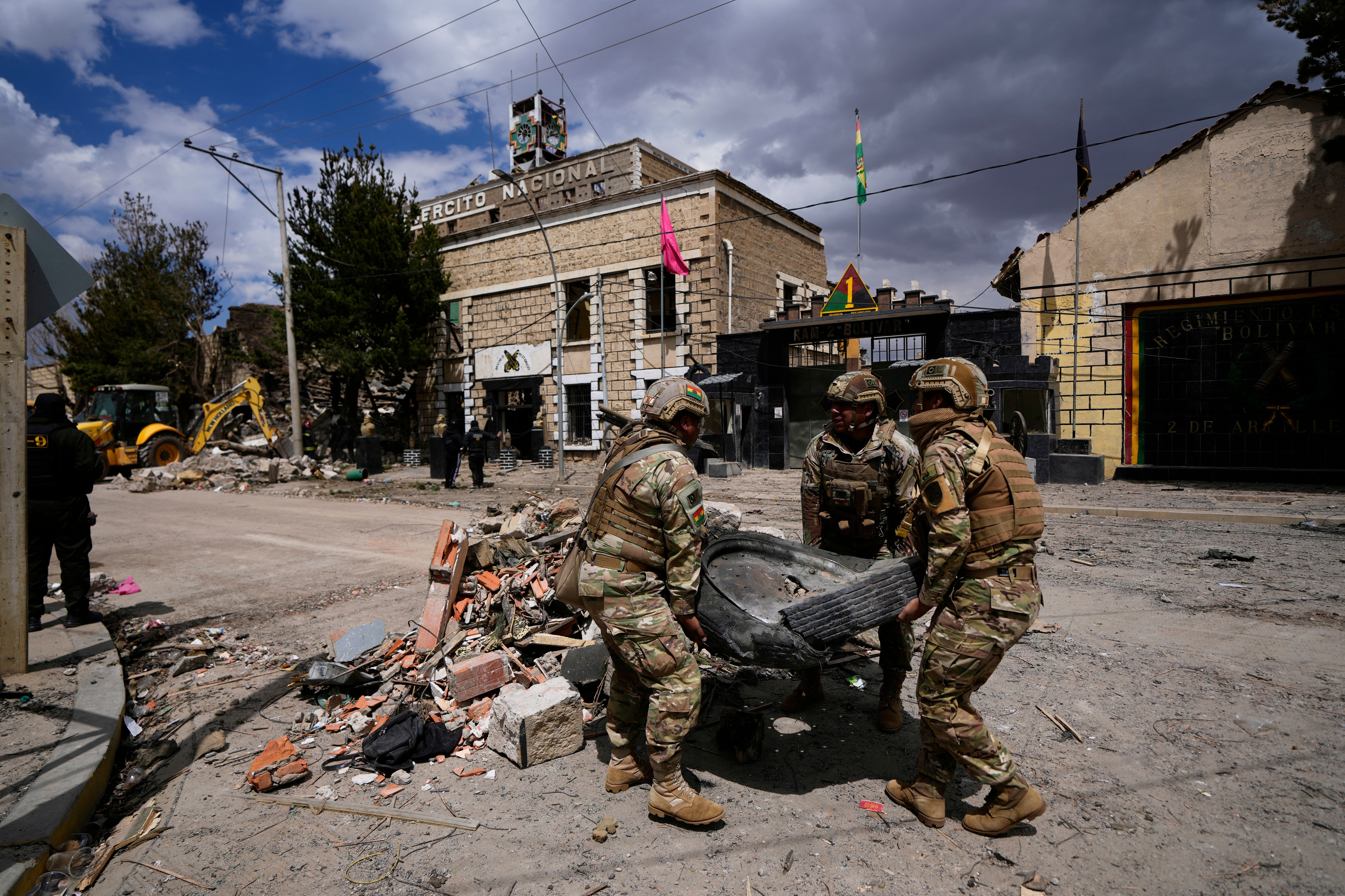 BOLIVIA-CUARTEL-EXPLOSIÓN