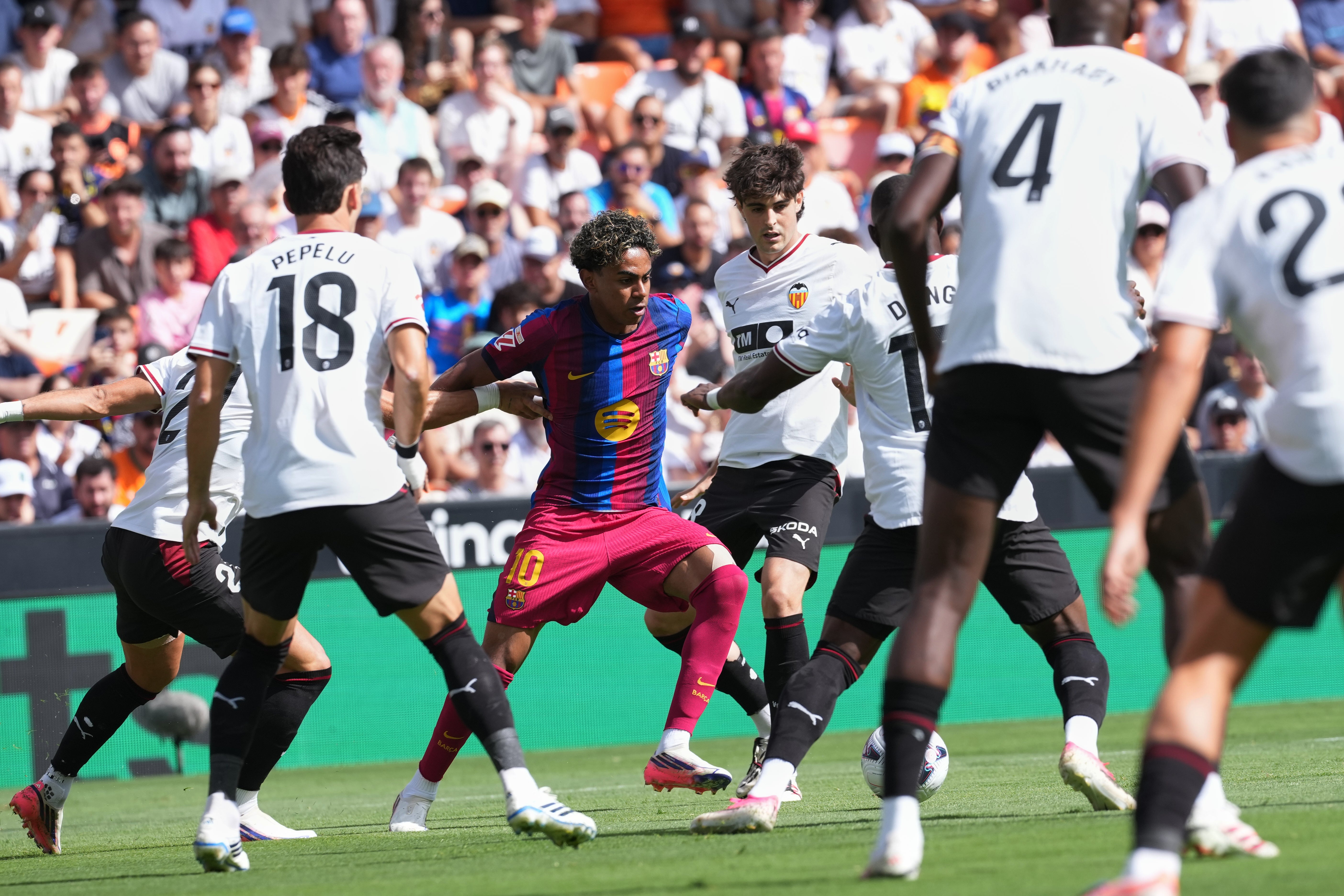 Yamal anota 2 veces y Barcelona gana su 4to partido seguido en La Liga