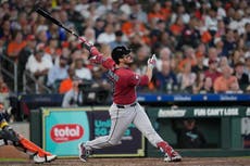 El jonrón de 2 carreras de Nolan Arenado impulsa a Diamondbacks 3-2 sobre Astros