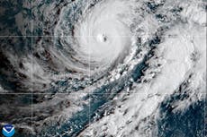 Residentes de Hawai deben esperar condiciones de tormenta tropical por paso del huracán Lowell