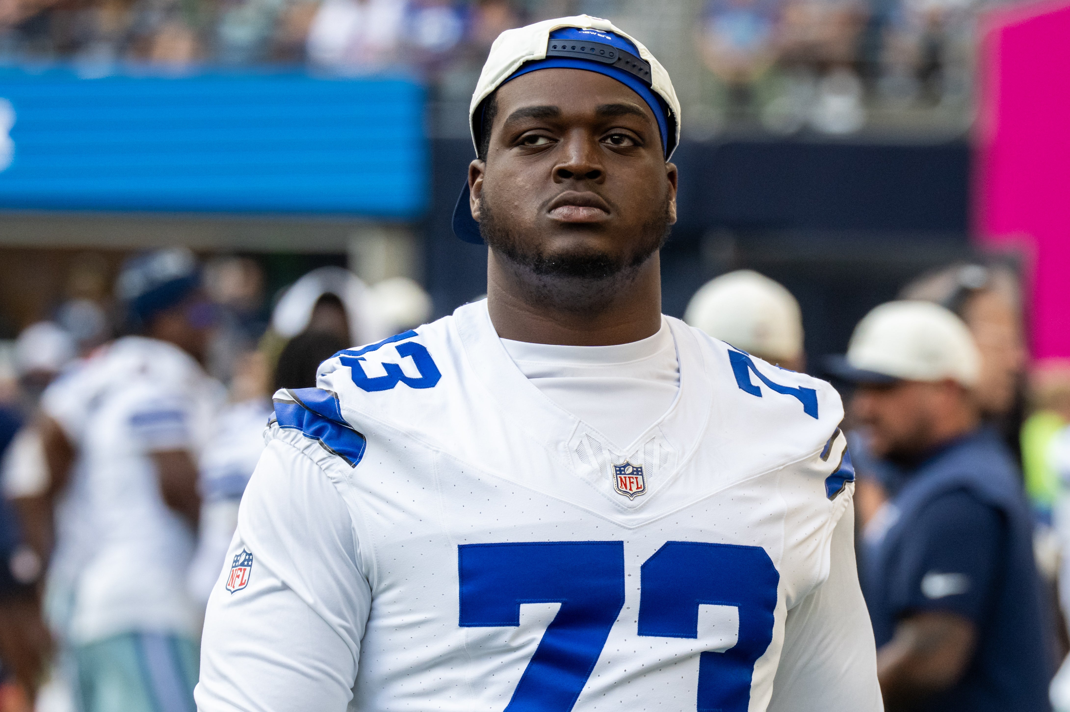 El guardia de los Cowboys Tyler Smith se perderá al menos un mes por lesión en el pulgar y cirugía
