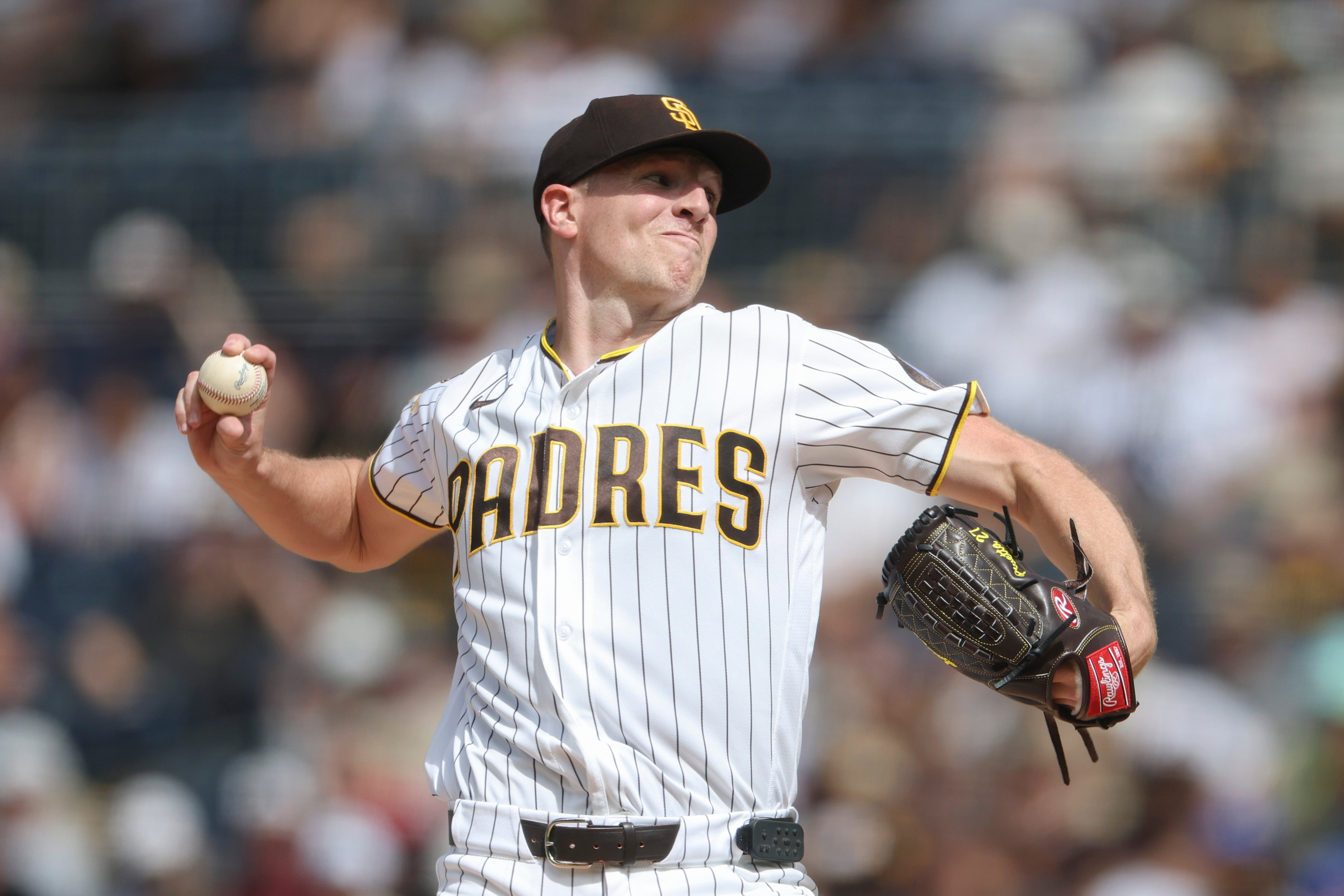 Pivetta lanza 5 en blanco tras lesión y Padres vencen 3-2 a Nacionales