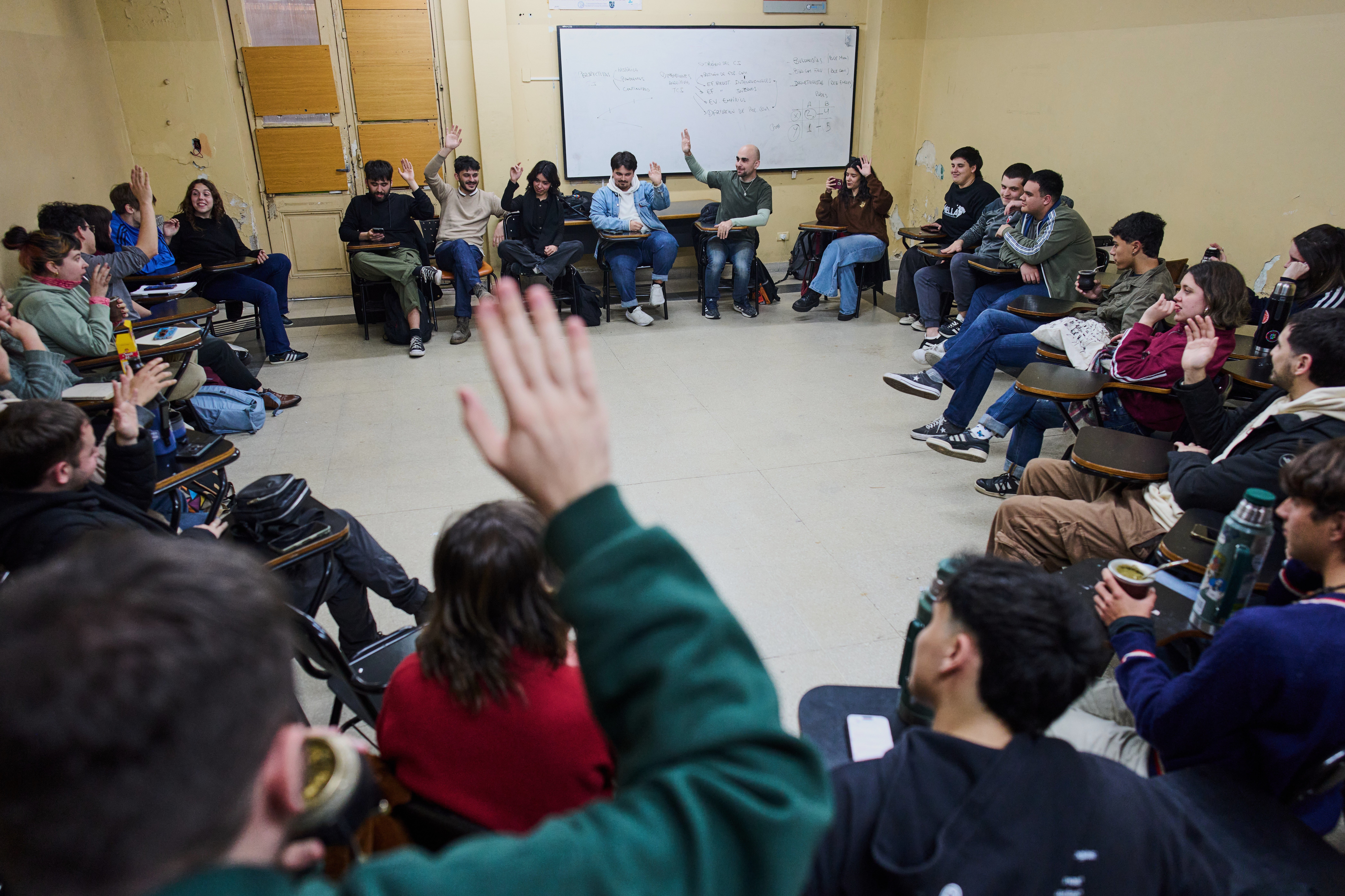 ARGENTINA-JÓVENES ENDEUDADOS