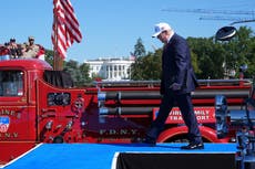 Trump rinde homenaje a víctimas del 11-S en Washington y promete “no olvidar jamás”