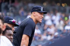 Aaron Judge regresa a los Yankees tras 99 días de baja por costilla rota