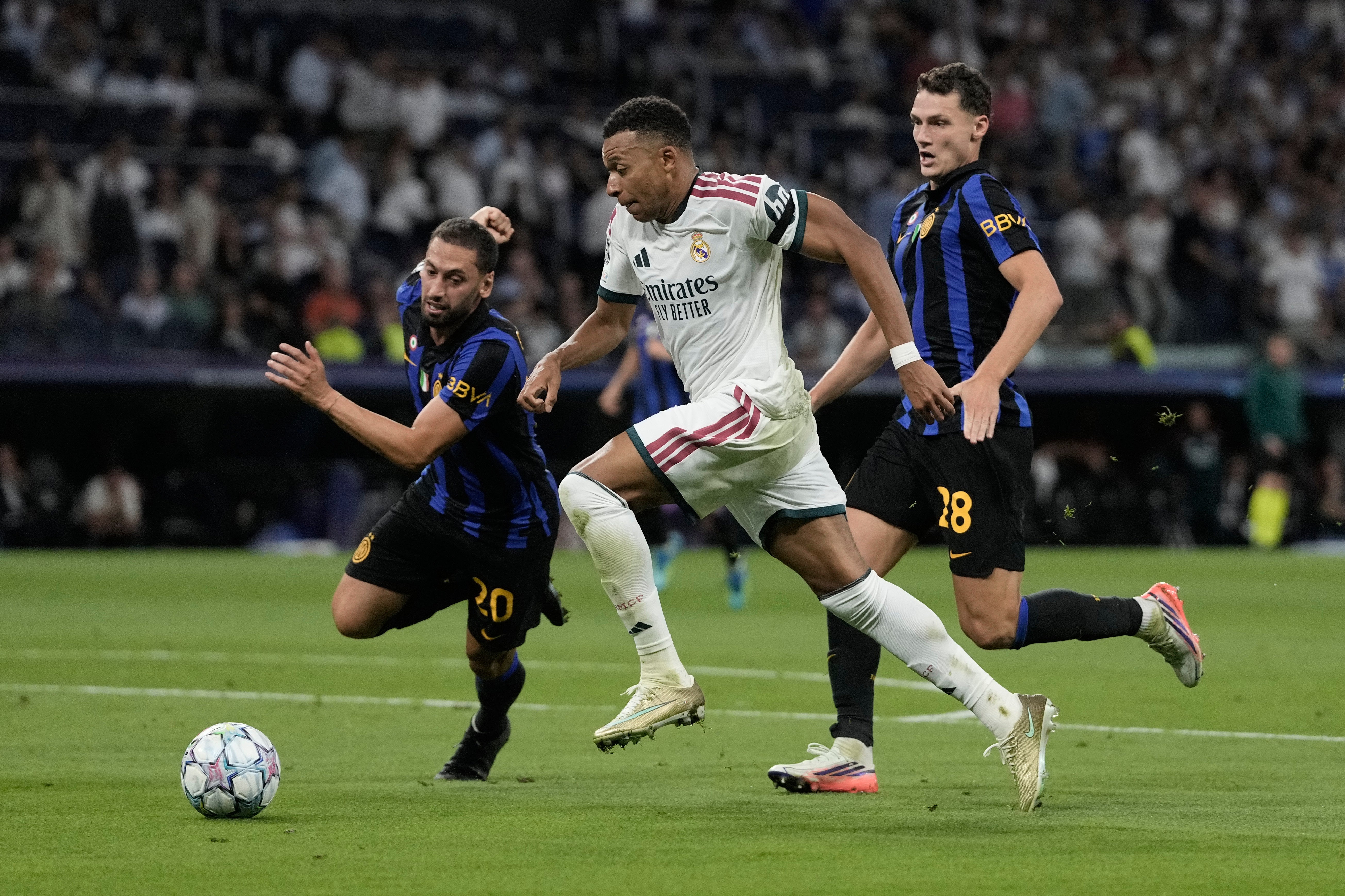 CAMPEONES-HERMANOS MBAPPÉ