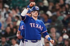 Seager, Langford y Jansen pegan vuelacercas y Rangers vencen 10-5 a Marineros