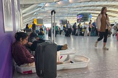 ¿Por qué se suspendieron vuelos en Reino Unido y qué aeropuertos están afectados?