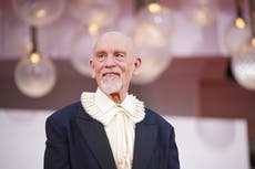 John Malkovich cancela actuación en Israel por cita falsa difundida por promotores