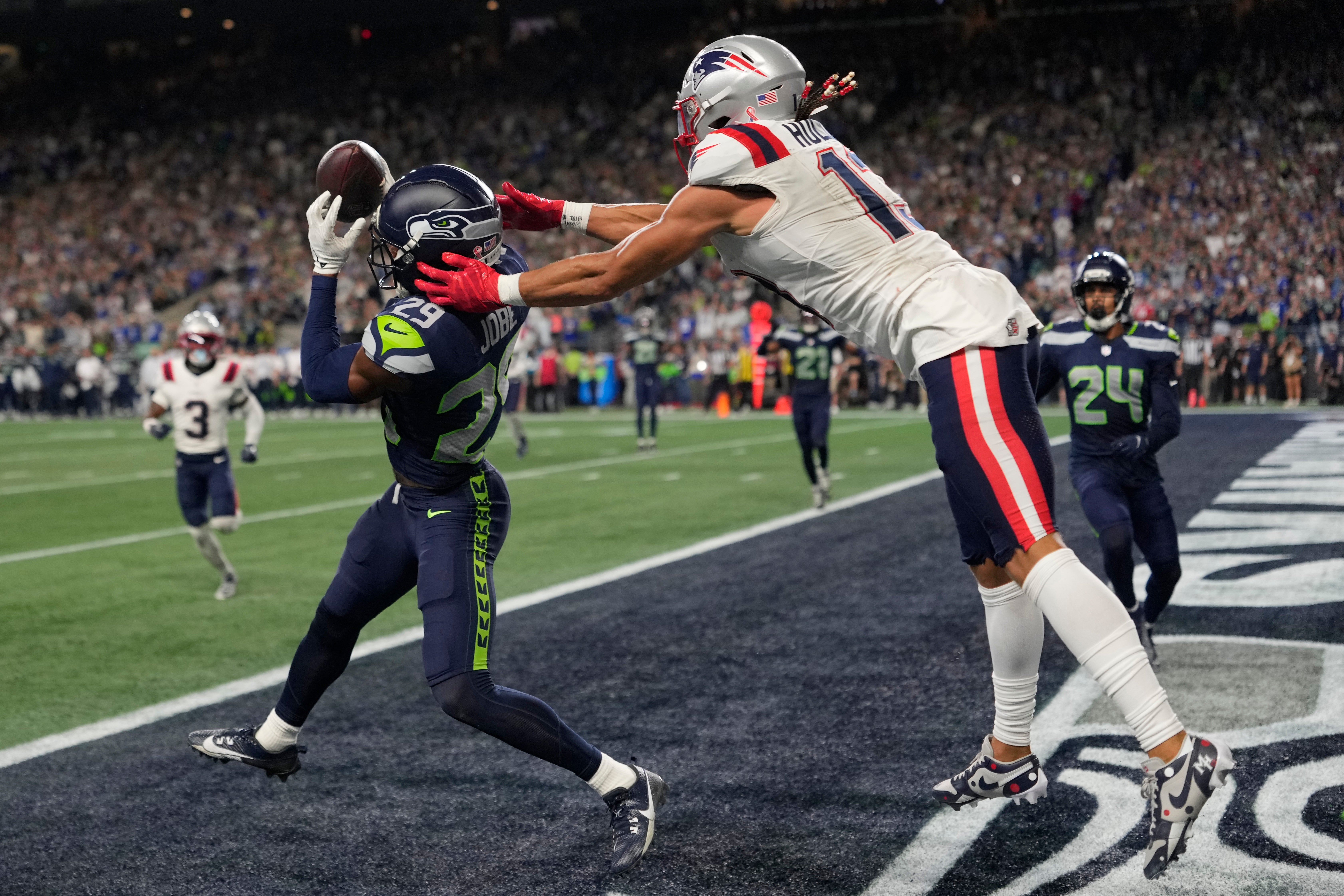 PATRIOTS-SEAHAWKS
