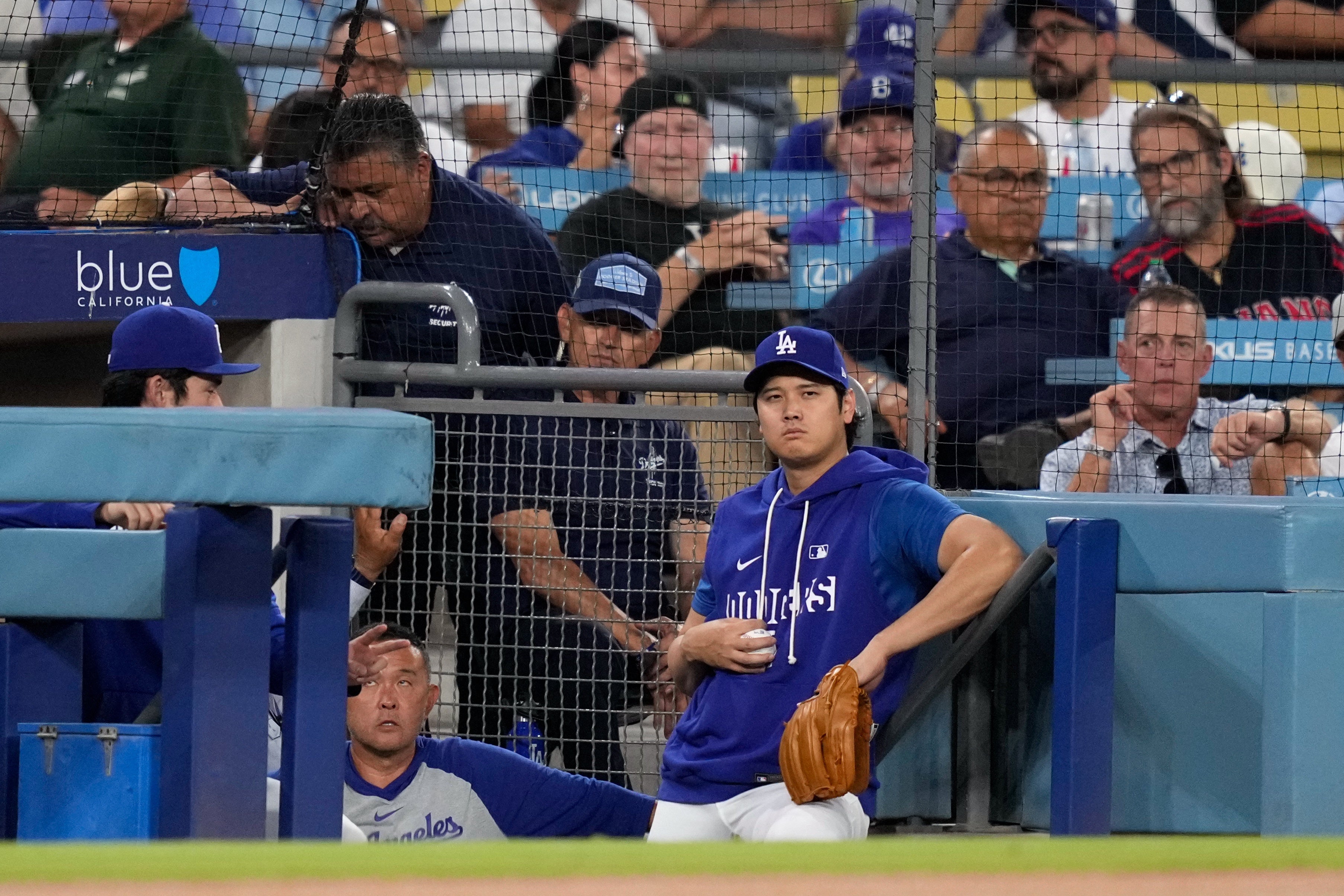 Ohtani ingresa a la lista de lesionados mientras inusual ascenso desde Doble-A lo reemplaza