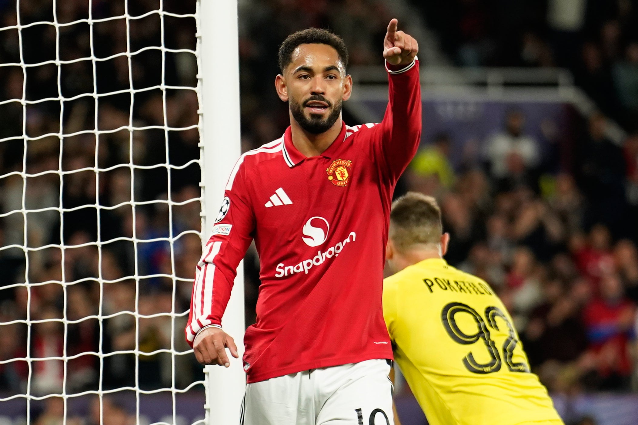Man United se da un festín de goles en su esperado regreso a la Champions