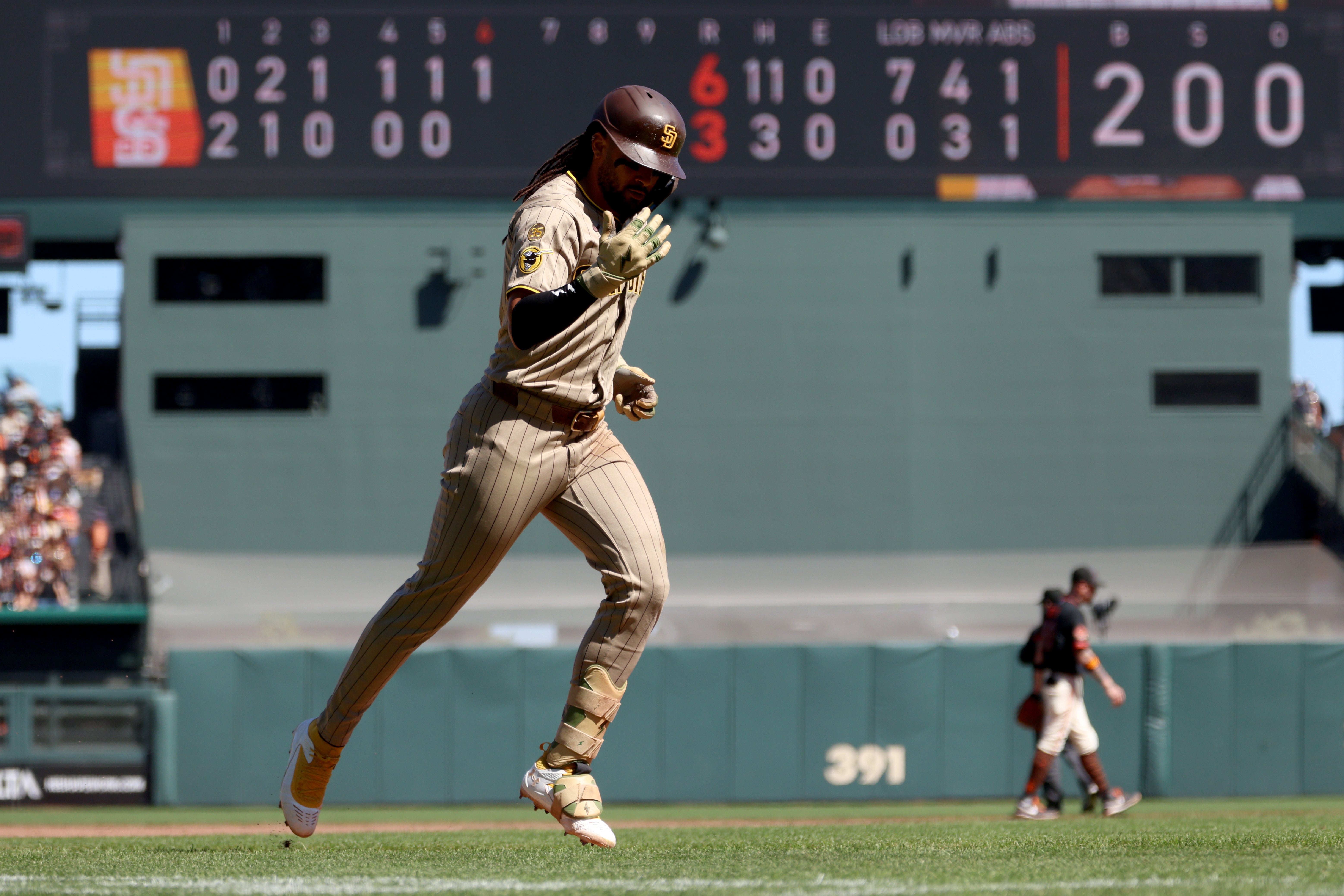 PADRES-GIGANTES