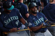 Marineros aplastan 19-1 a Atléticos con 5 jonrones y 23 hits