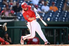 Los Nacionales remontan para ganar 6-5 y barrer a los Angelinos