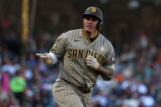 Machado pega jonrón y los Padres vencen 6-4 a los Gigantes para su 7ma victoria seguida
