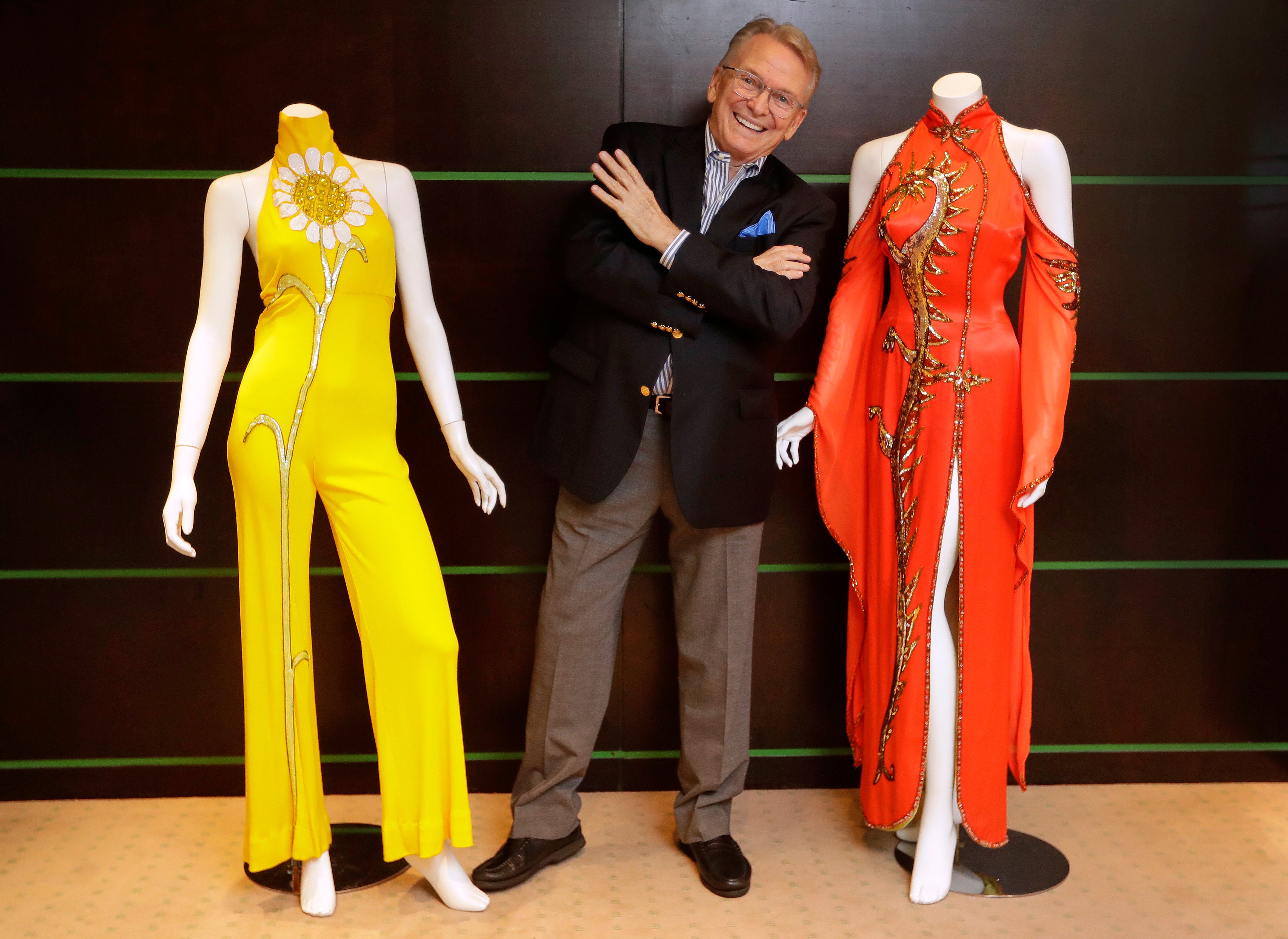 MODA-BOB MACKIE-DECESO