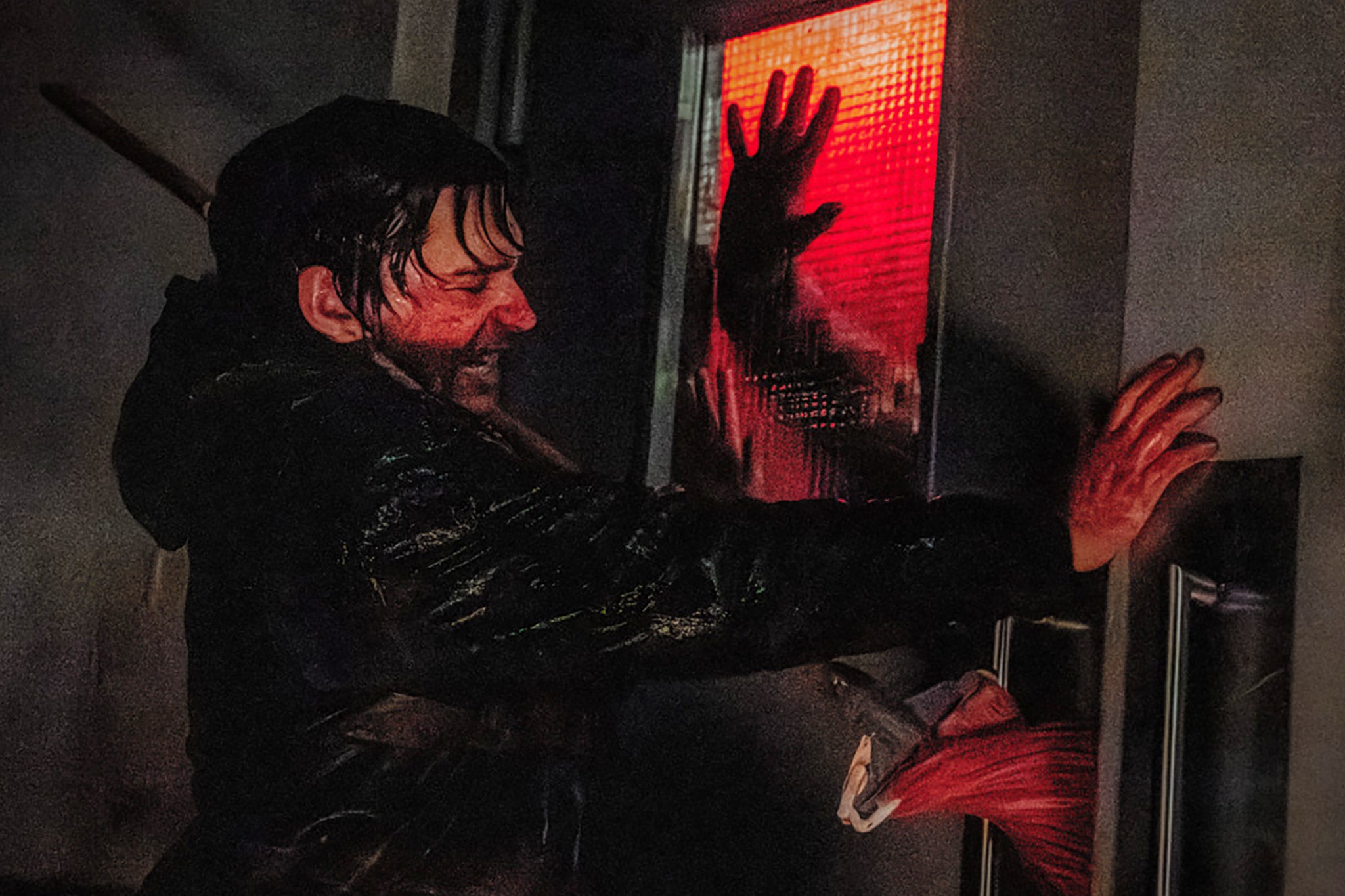 Austin Abrams en ‘Resident Evil’, de Zach Cregger
