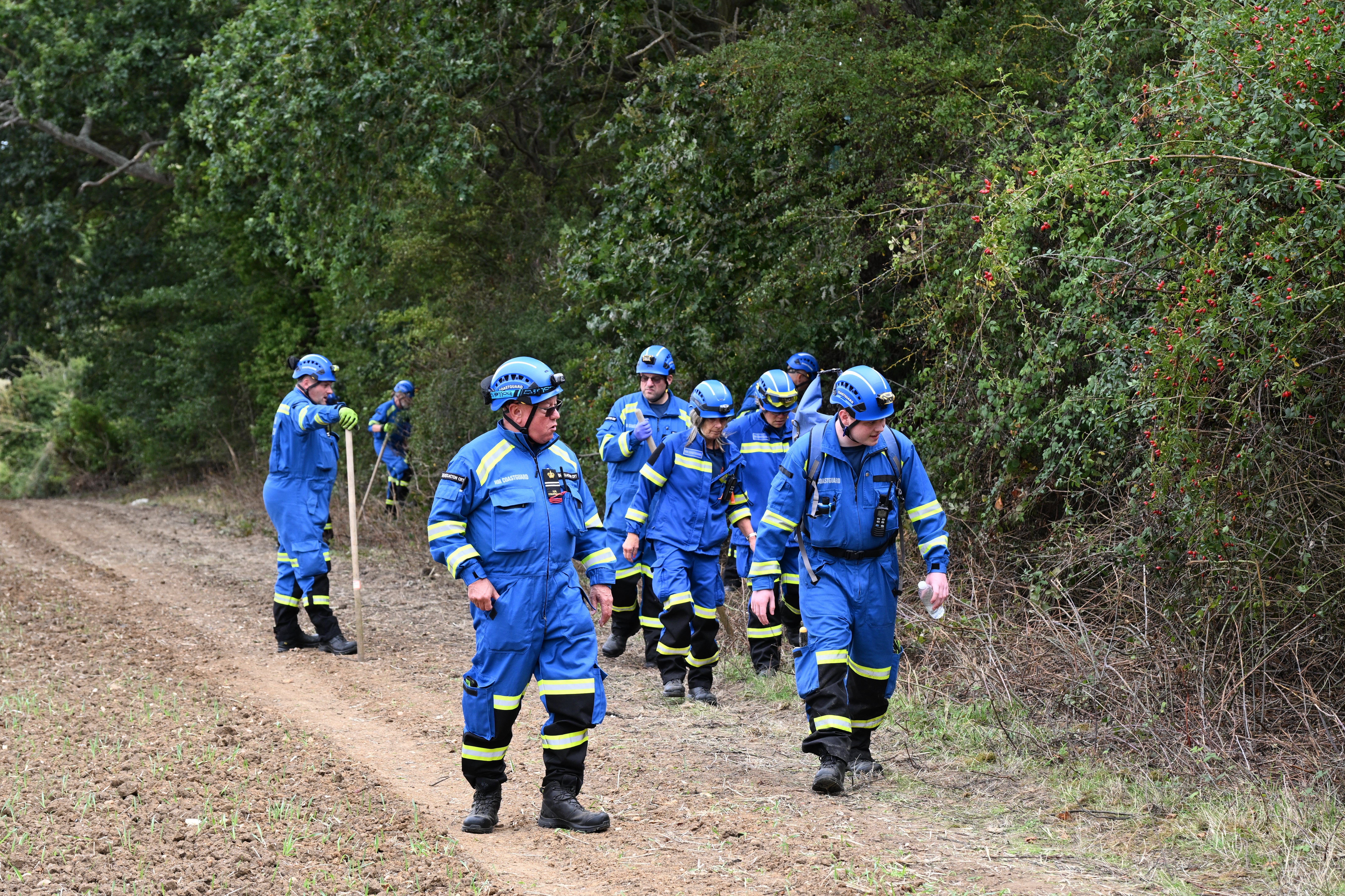 Miembros de la Guardia Costera británica participan en la búsqueda de Noah Woods, un niño no verbal de tres años con autismo