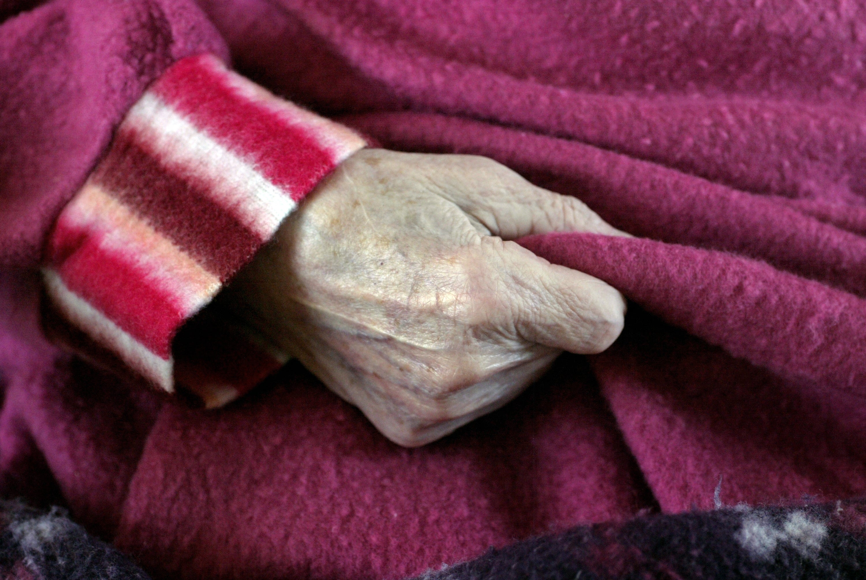 Una persona mayor que padece Alzheimer