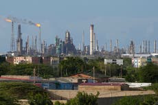 Petrolera estadounidense firma memorando de entendimiento con la empresa estatal venezolana PDVSA