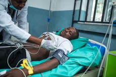 Mueren 48 personas en Nigeria tras consumir bebida que se cree estaba adulterada con metanol