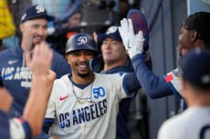 Dodgers liderados por Mookie Betts con 4 hits superan 10-4 a Gigantes