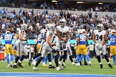 Kirk Cousins y Cody White impulsan a los Raiders en un 26-14 sobre los Chargers