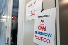 "No deberías estar aquí", dice Trump a CNN en la ONU mientras mantiene su disputa con los medios