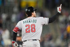 Diamondbacks vencen 7-2 a Rockies que llegan a 100 derrotas por cuarta campaña consecutiva