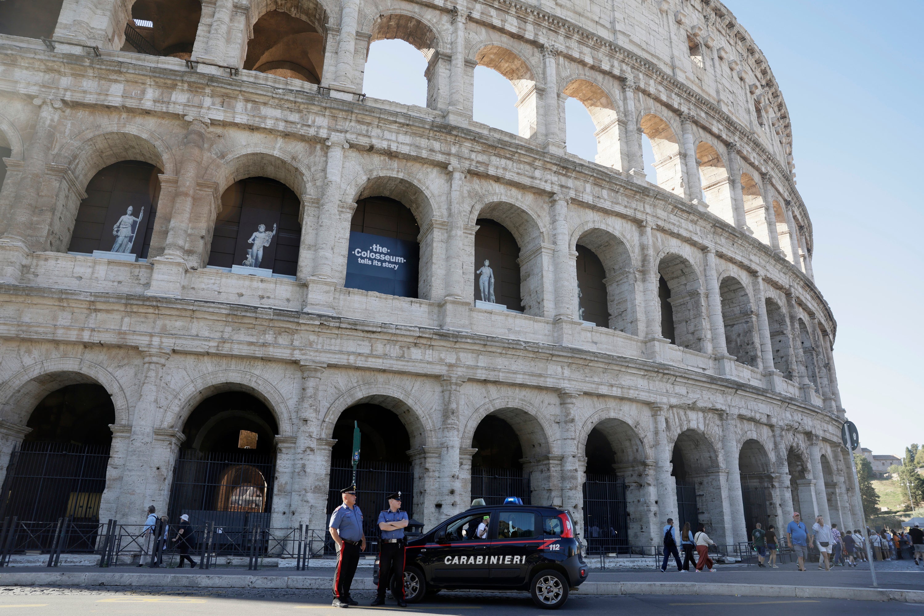 ITALIA COLISEO MUERTE