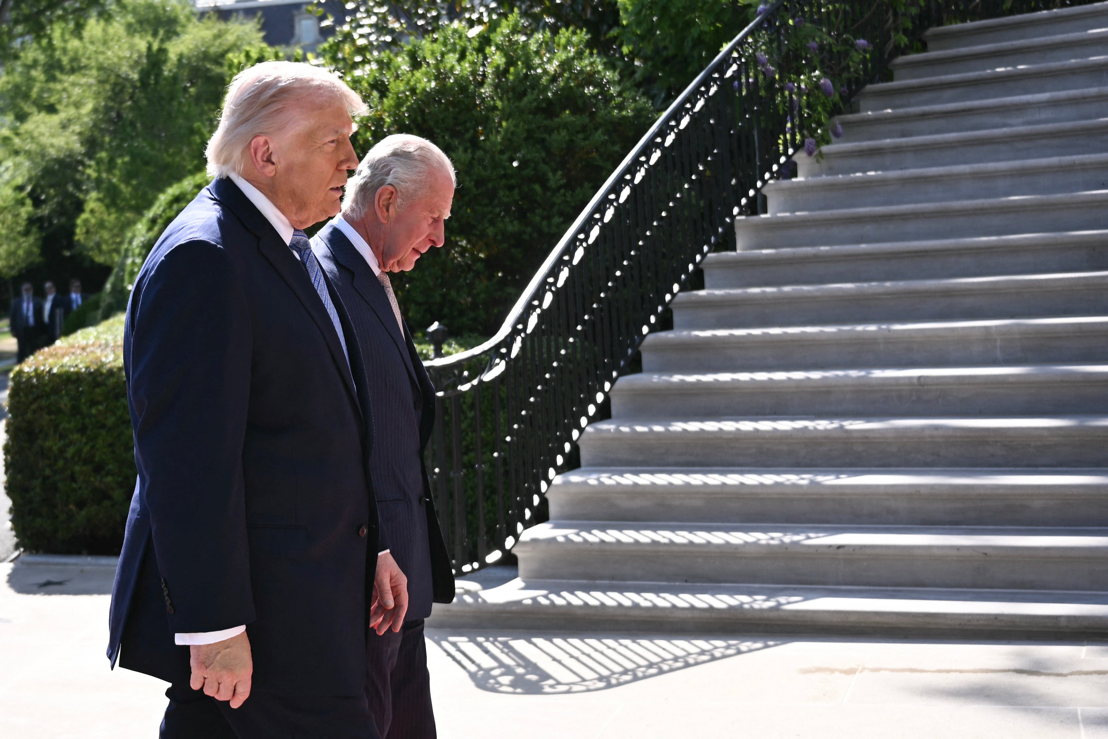 Los presidentes estadounidenses suelen recibir a los dignatarios extranjeros en la Casa Blanca o en los lugares donde se celebran cumbres de alto nivel