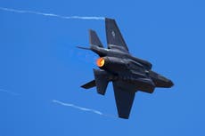 Pentágono investiga cómo piezas del caza furtivo F-35 llegaron a China