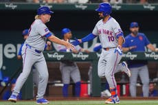 Semien conecta jonrón para desempatar ante su exequipo y Mets vencen 7-2 a Rangers