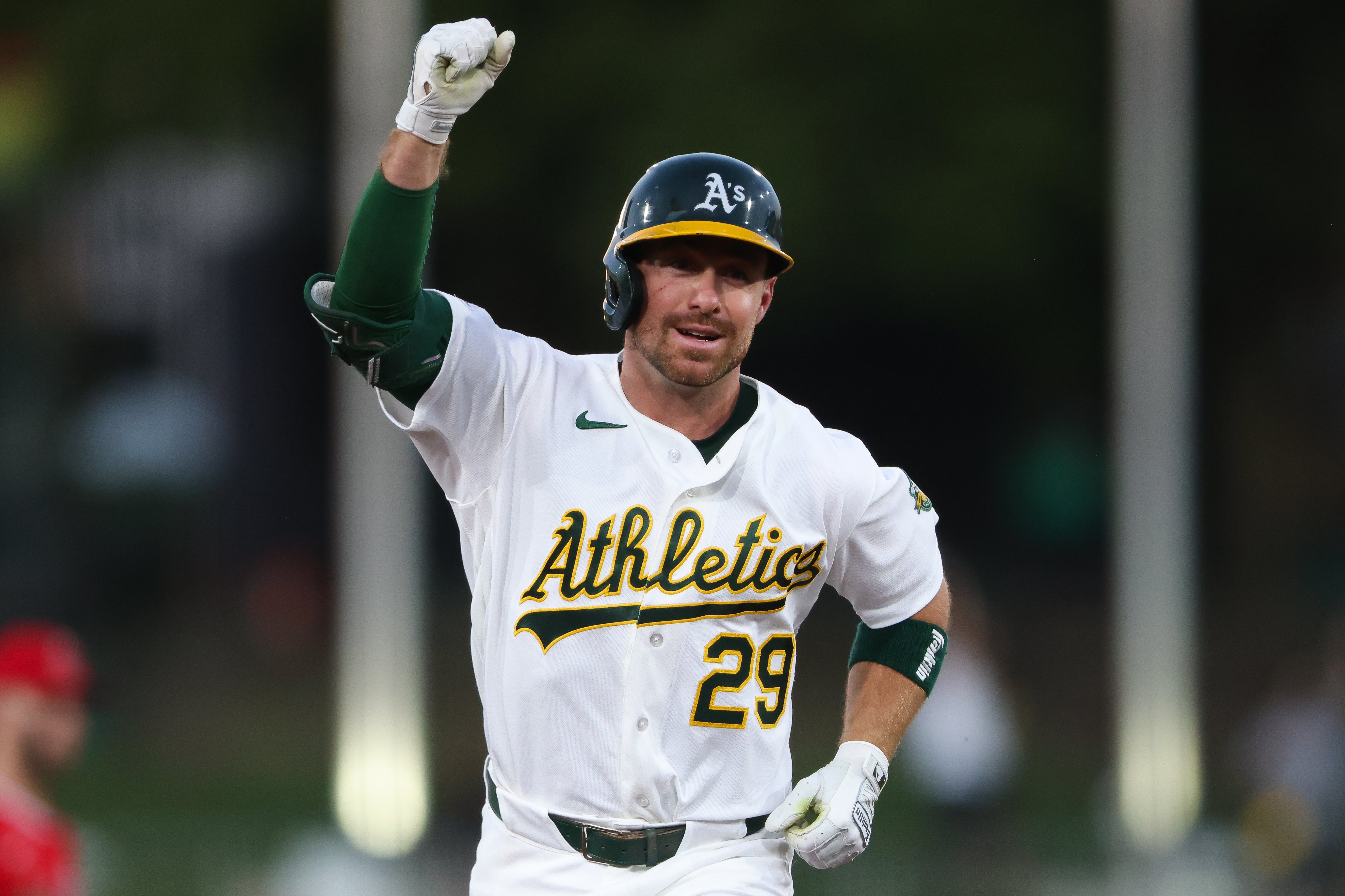 Walton pega jonrón y Bolte suma 4 hits en triunfo 7-3 de Atléticos sobre Angelinos