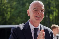 Infantino promete "cultura de diálogo" tras evuelo por plan secreto de venta del Mundial